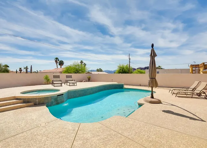 Holiday home Pool, Hot Tub & Mtn Views: Havasu Home! Lake Havasu City